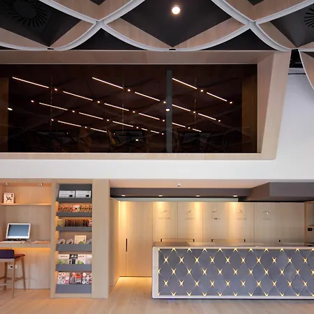 Hotell Nox 4*