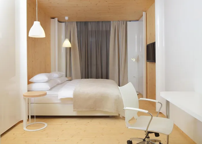 ノックス ホテル 4*