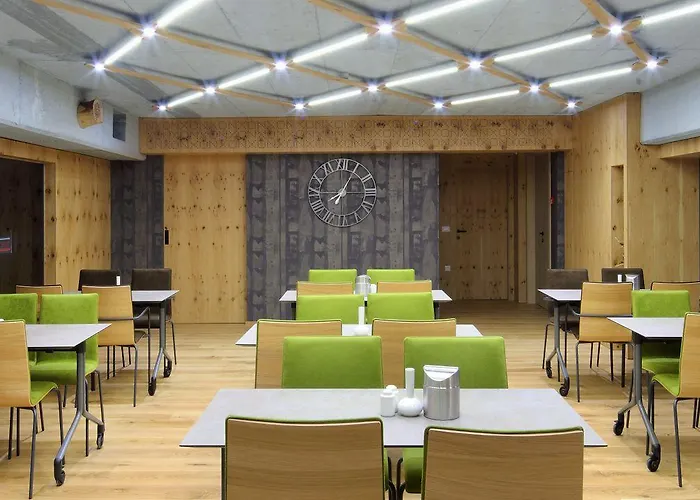 ノックス ホテル 4*